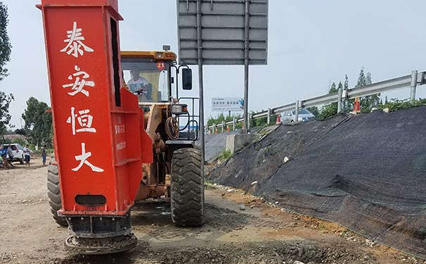 鏟車改打夯機(jī) 鏟車改打夯機(jī)